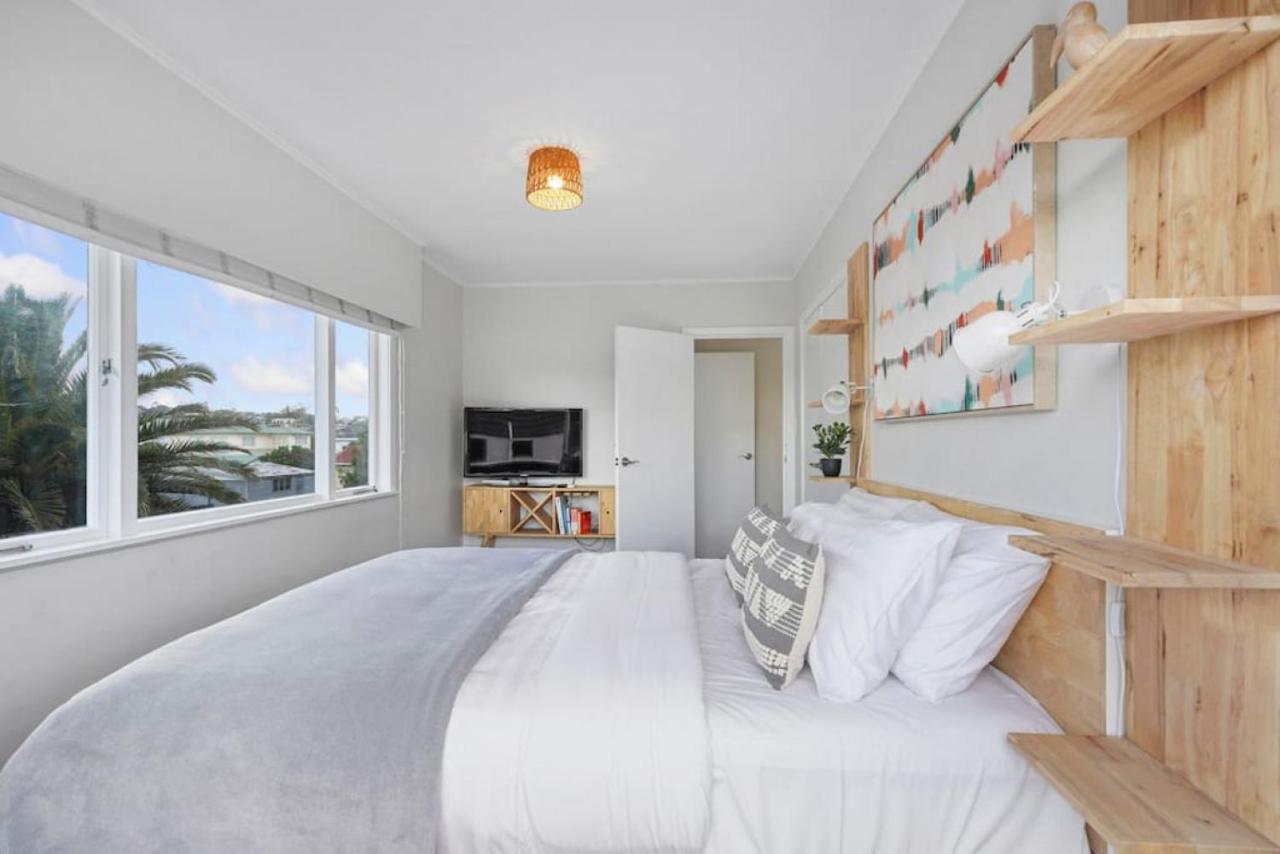 Amazing Home By Beach - Fully Aircon-Ed - Wifi Auckland Exterior photo